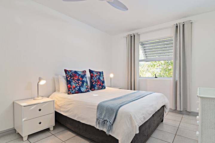 Chakas Cove 22 Main Bedroom